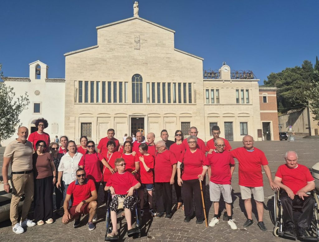 Viaggio a San Giovanni Rotondo nel segno della cura e della solidarietà organizzato dall'Ualsi Maria Santissima di Cropani Marina 2 WhatsApp Image 2026 09 09 at 15.32.20