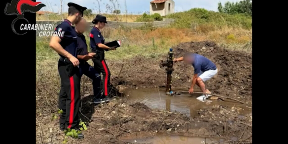 Controlli dei Carabinieri nel crotonese sugli allacci abusivi alla rete idrica (VIDEO)